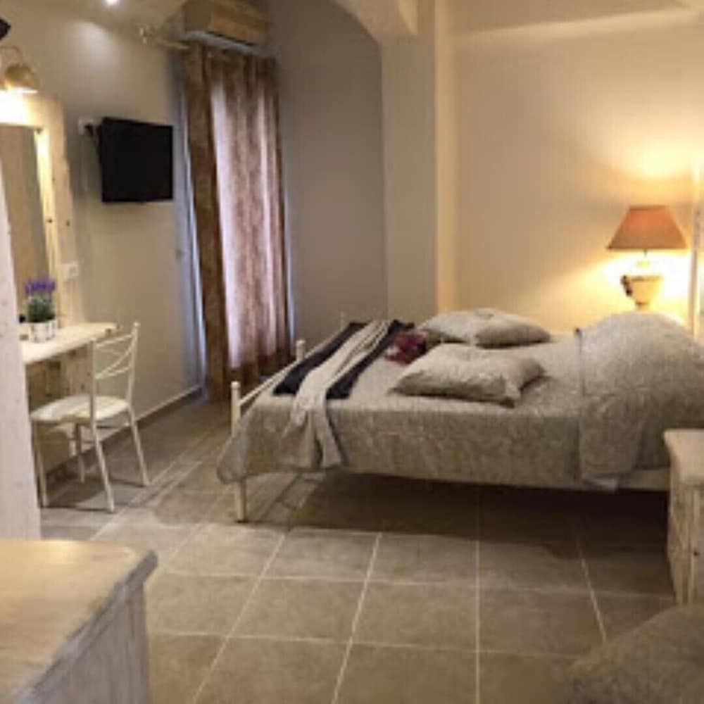 

Venezia - Oia - Villa Manos Hotel