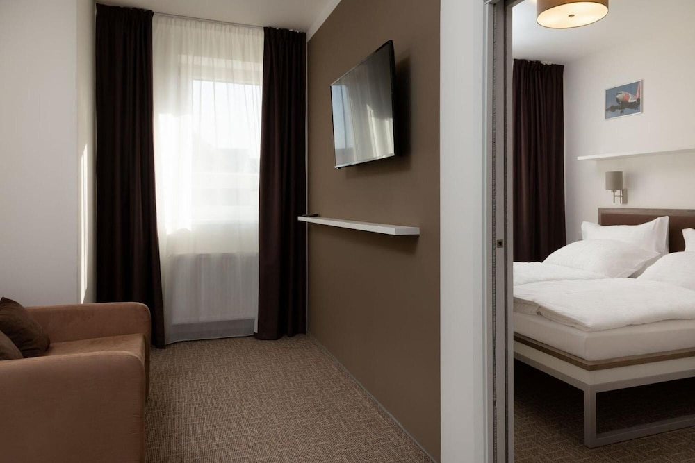 

Venezia - Kněževes - Skyhotel Prague