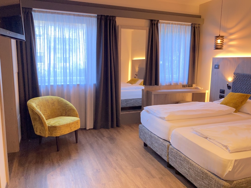 

Napoli - Bolzano - Hotel Ideal Park