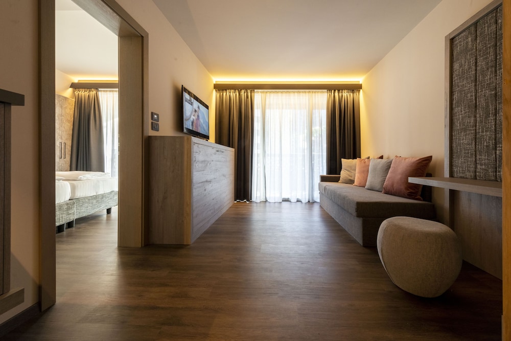 

Roma - Caldaro sulla Strada del Vino - Hotel Ideal Park