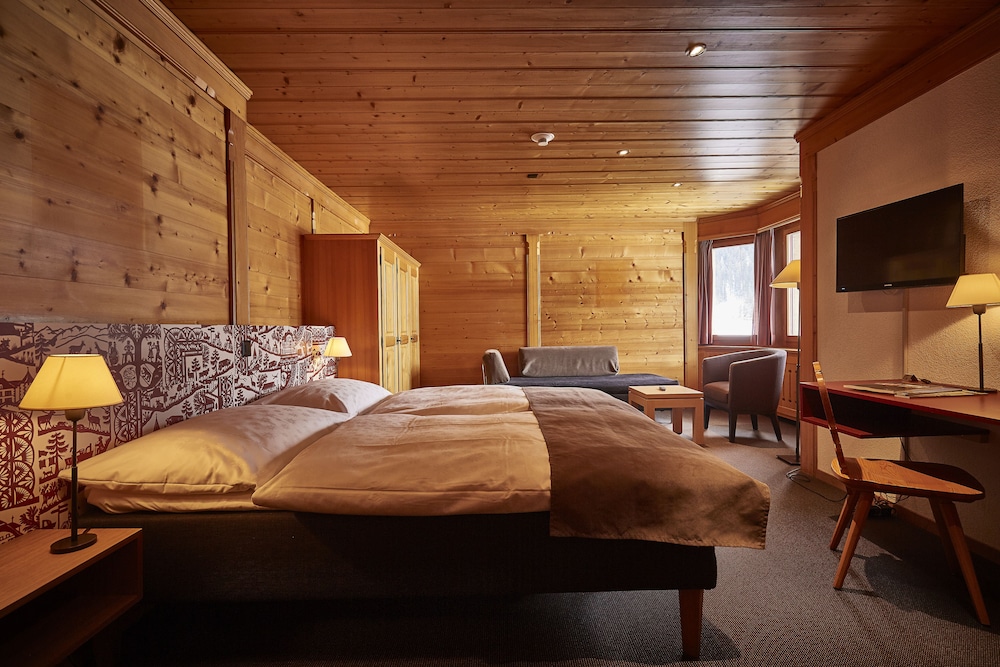 

Napoli - Gstaad - Hotel Landhaus