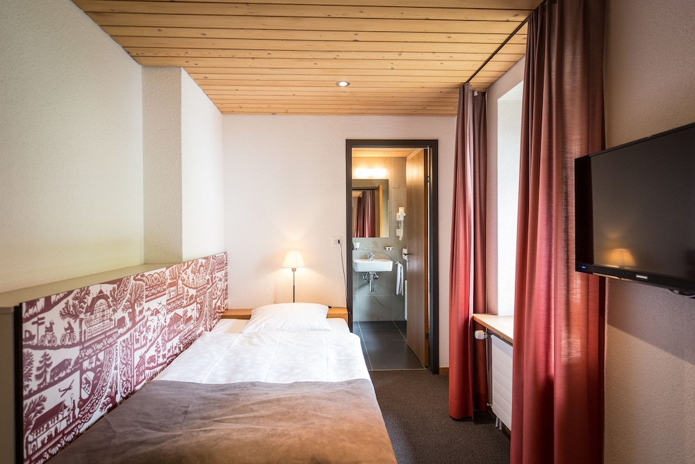 

Napoli - Gstaad - Hotel Landhaus