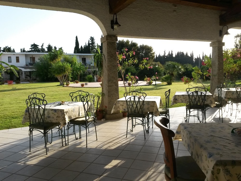 

Napoli - Muravera - Hotel Domu Incantada