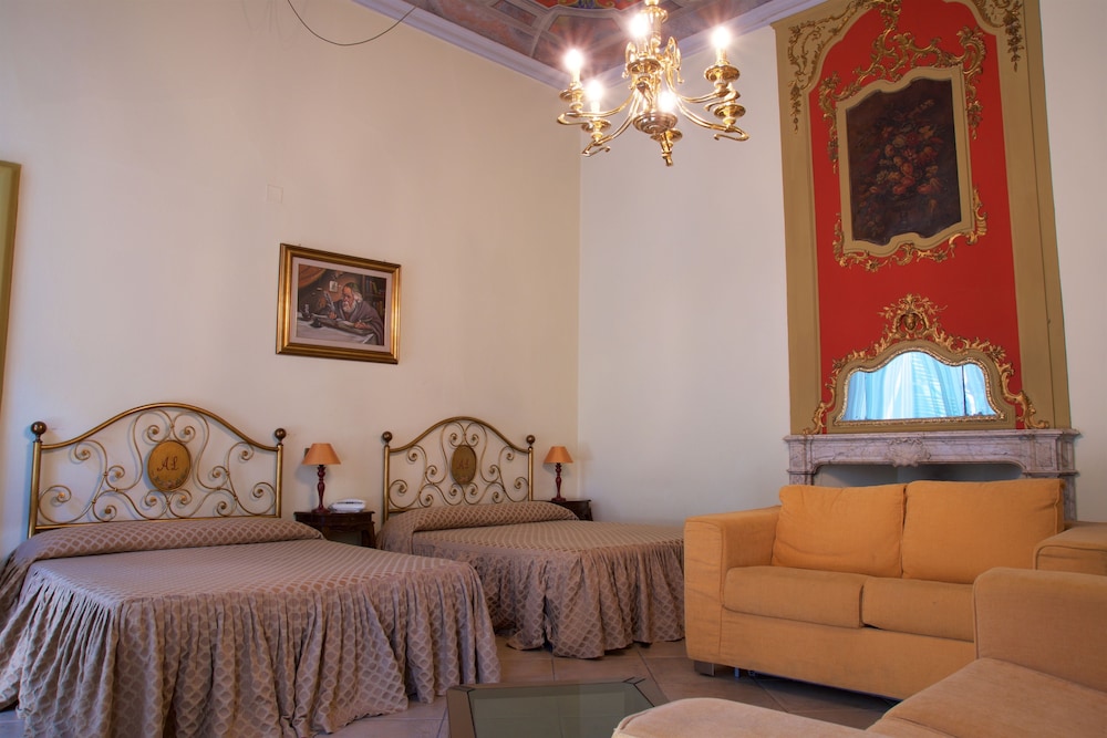 

Milano - Lucca - Hotel La Luna