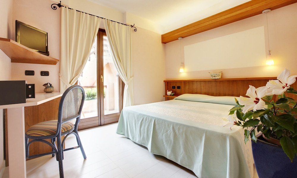 

Verona - Stintino - Hotel Cala Reale