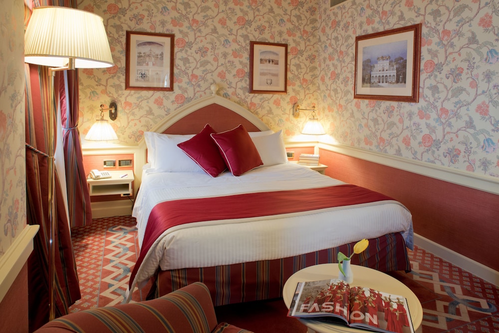 

Lamezia Terme - Sesto San Giovanni - Hotel Milano Regency