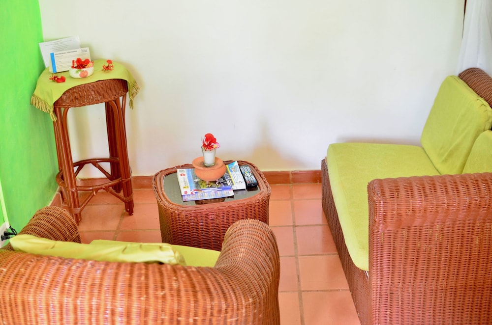 

Bologna - Las Terrenas - Hotel Residencia del Paseo