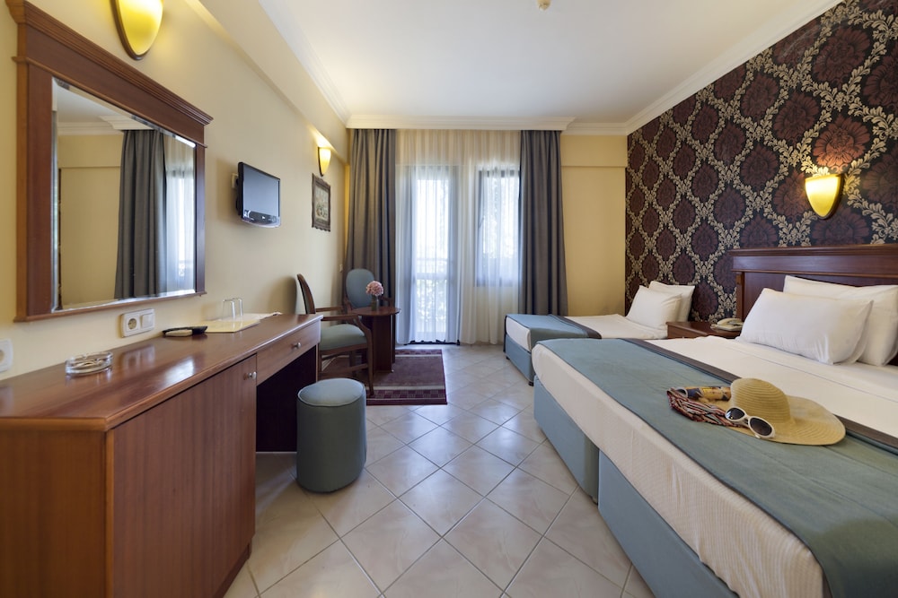 

Roma - Turgutreis - Golden Age Crystal Bodrum - All inclusive