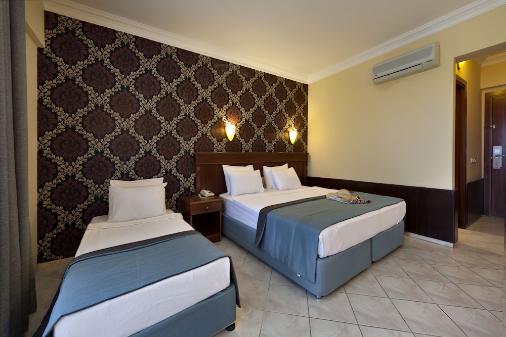 

Firenze - Gumusluk - Golden Age Crystal Bodrum - All inclusive
