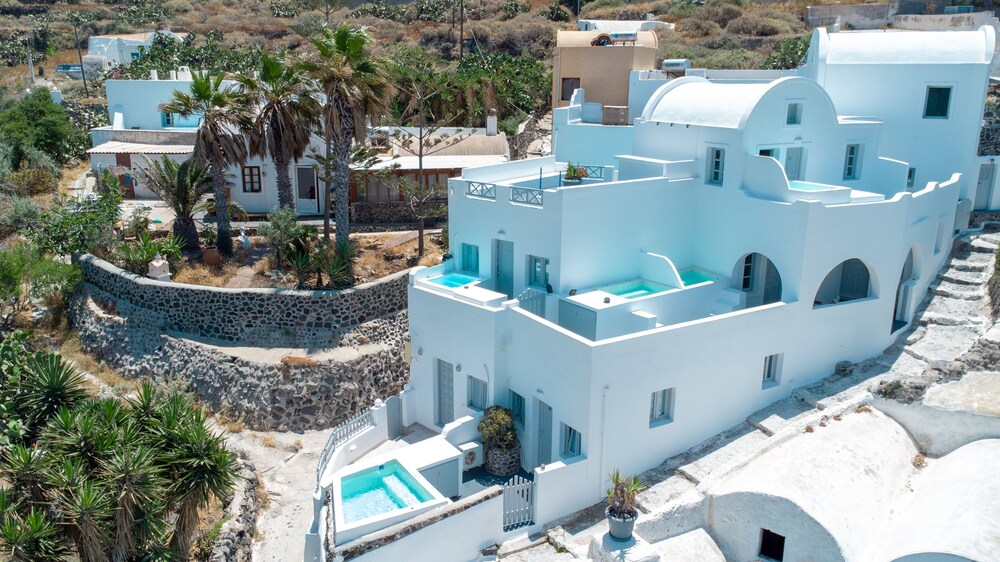 

Napoli - Thirasía - White Cave Villas