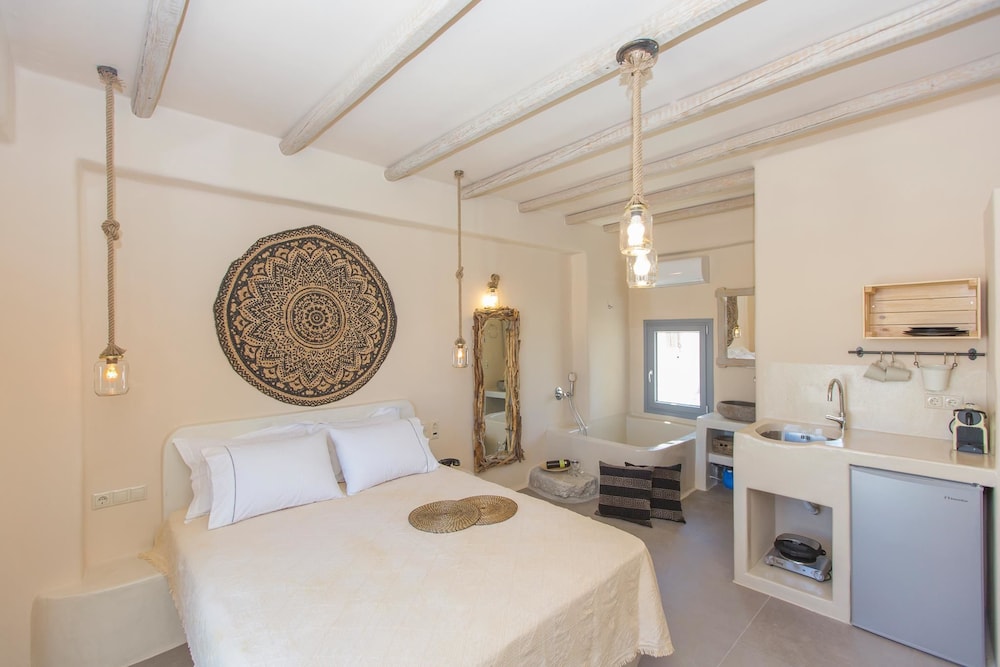 

Milano - Agios Prokopios - Ampelos Suites