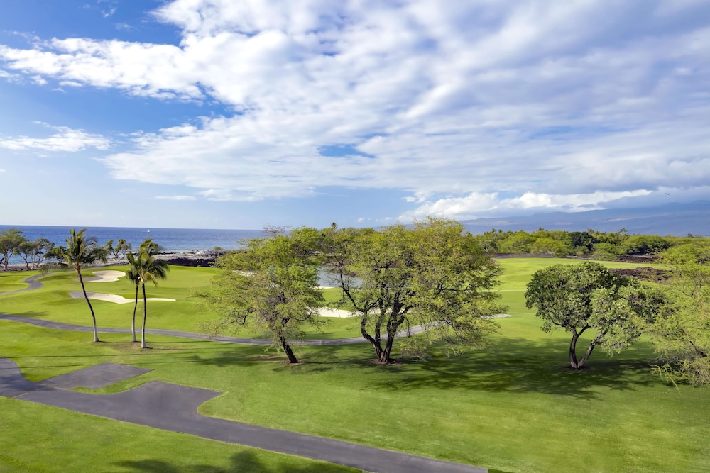

Bologna - Waikoloa - Fairmont Orchid Gold Experience