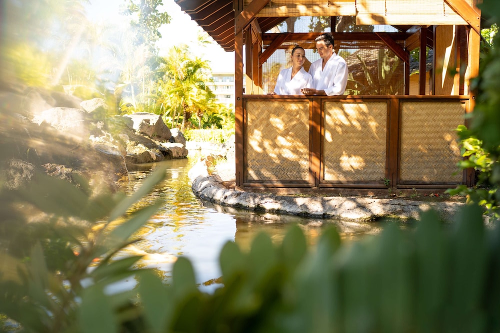 

Bologna - Waikoloa - Fairmont Orchid Gold Experience