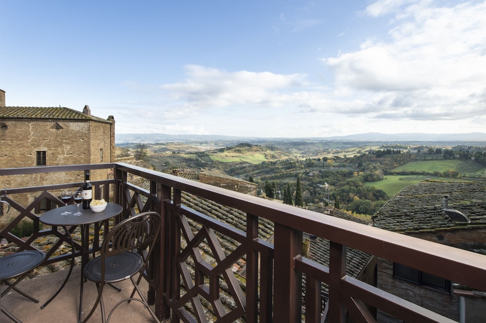 

Roma - San Gimignano - La Cisterna