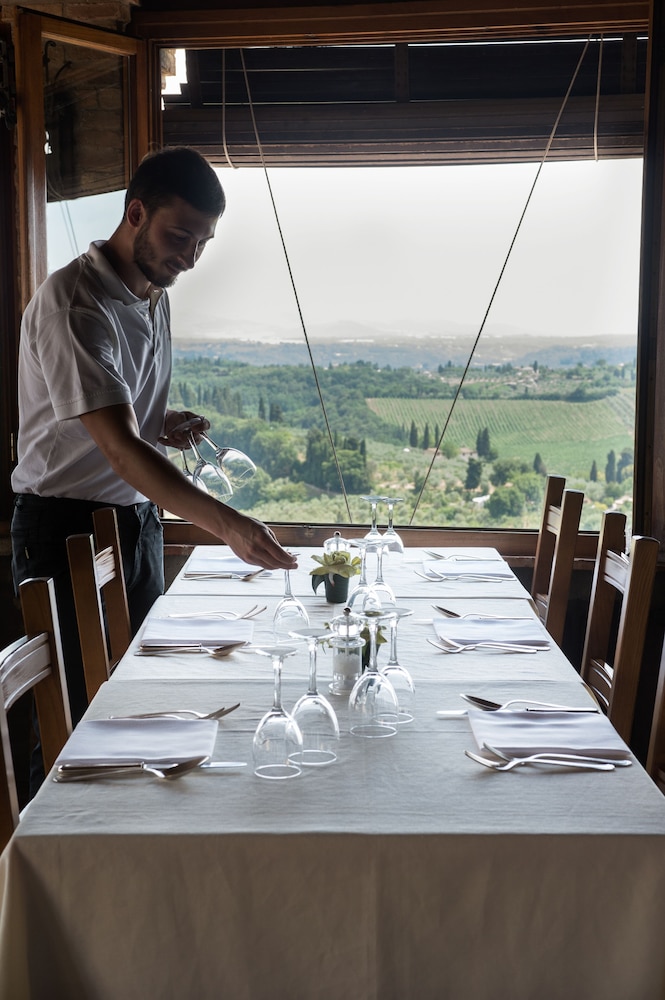 

Reggio Calabria - San Gimignano - La Cisterna