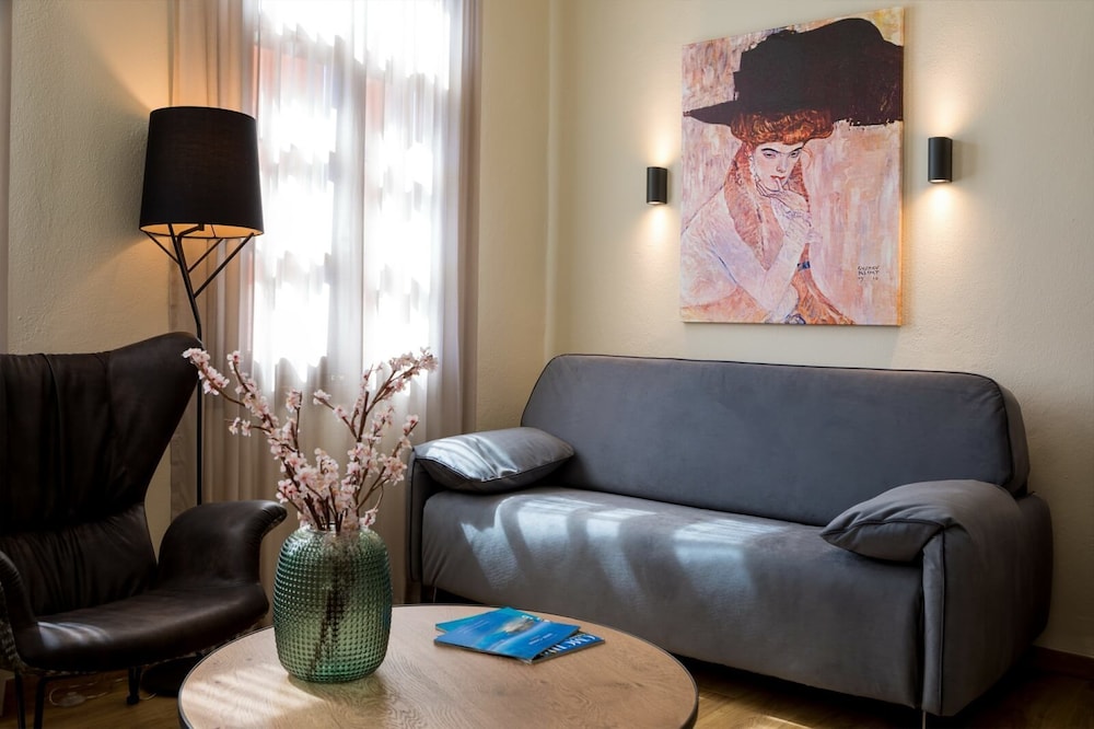 

Palermo - Chania - Contessa Boutique Hotel