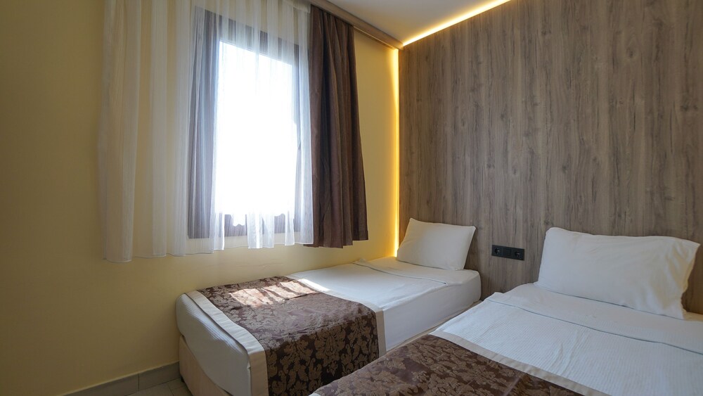 

Roma - Gundogan - Golden Age Hotel Bodrum