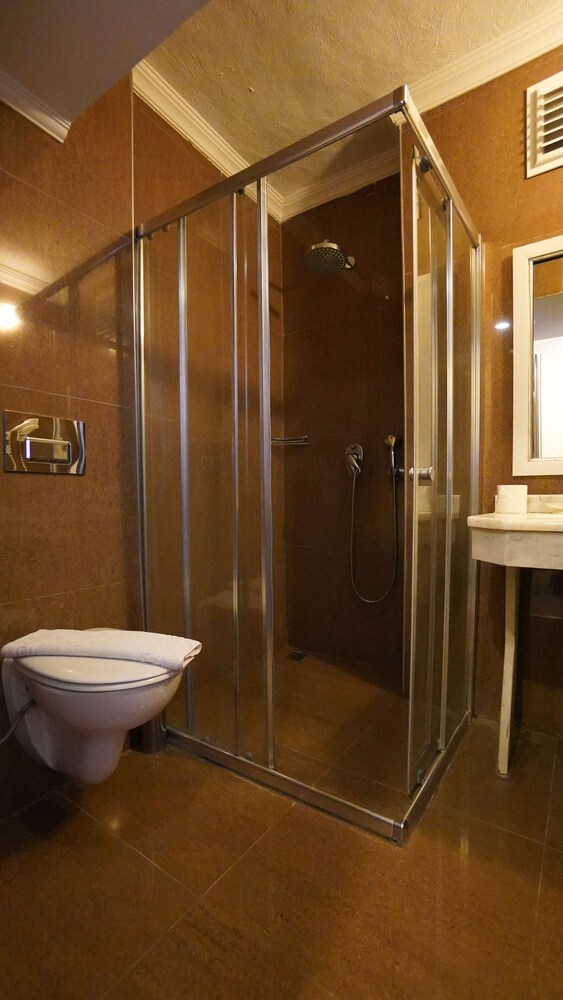 

Roma - Gundogan - Golden Age Hotel Bodrum