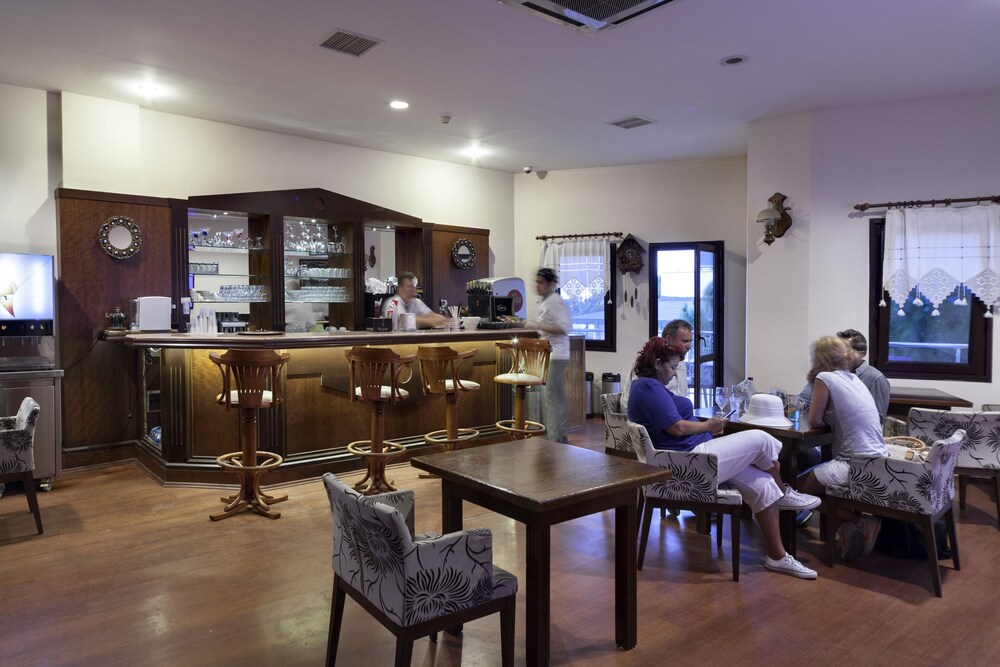 

Napoli - Türkbükü - Golden Age Hotel Bodrum