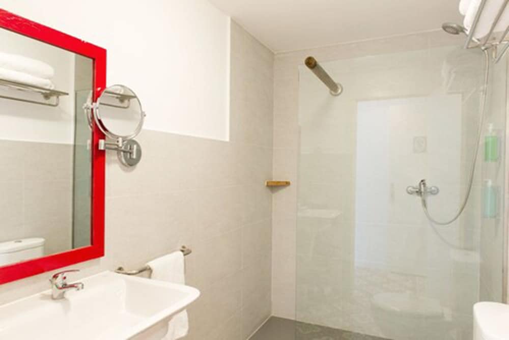 

Reggio Calabria - Cerdanyola del Valles - Hotel Boutique Torre Barcelona