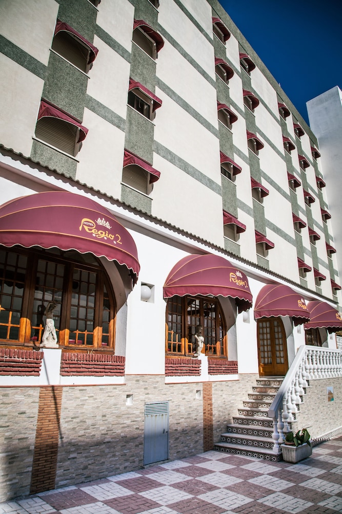 

Napoli - Cadice - Hotel Regio 2