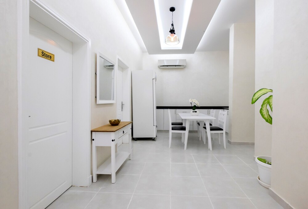 

Milano - Maţraḩ - Al Jisr Hotel