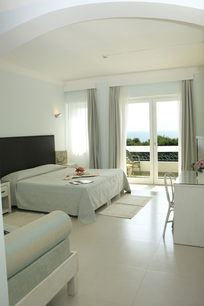 

Ancona - Chia - Abamar Hotel