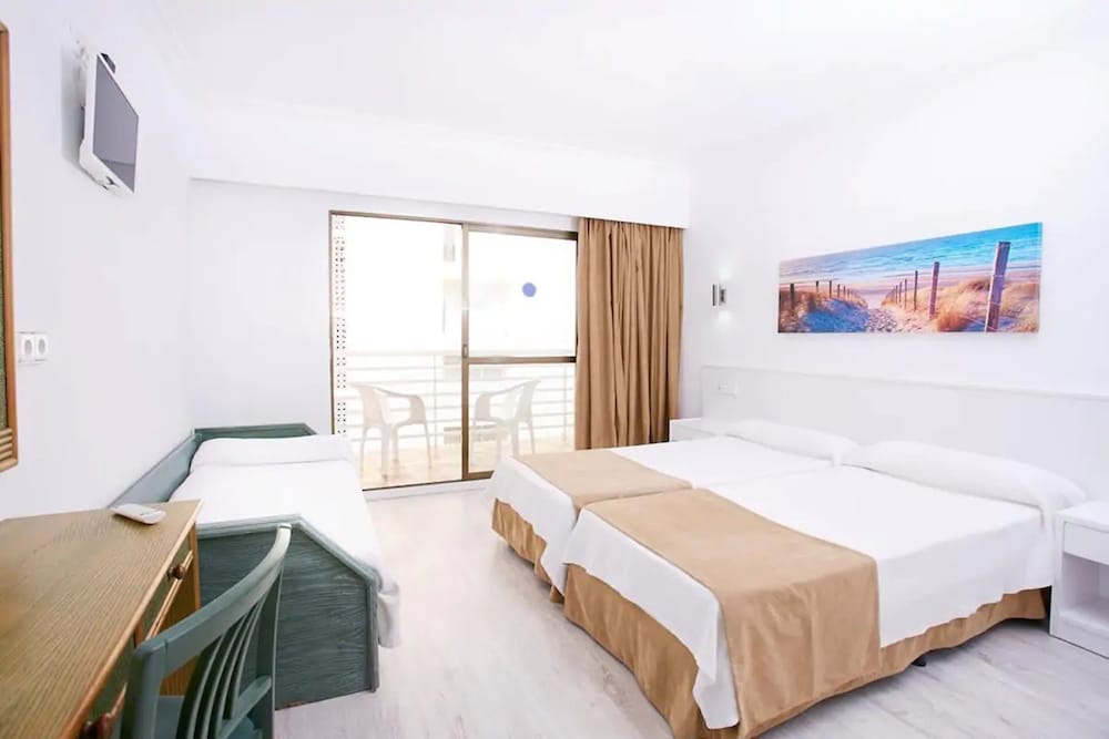 

Reggio Calabria - Palma di Maiorca - Hotel Kilimanjaro