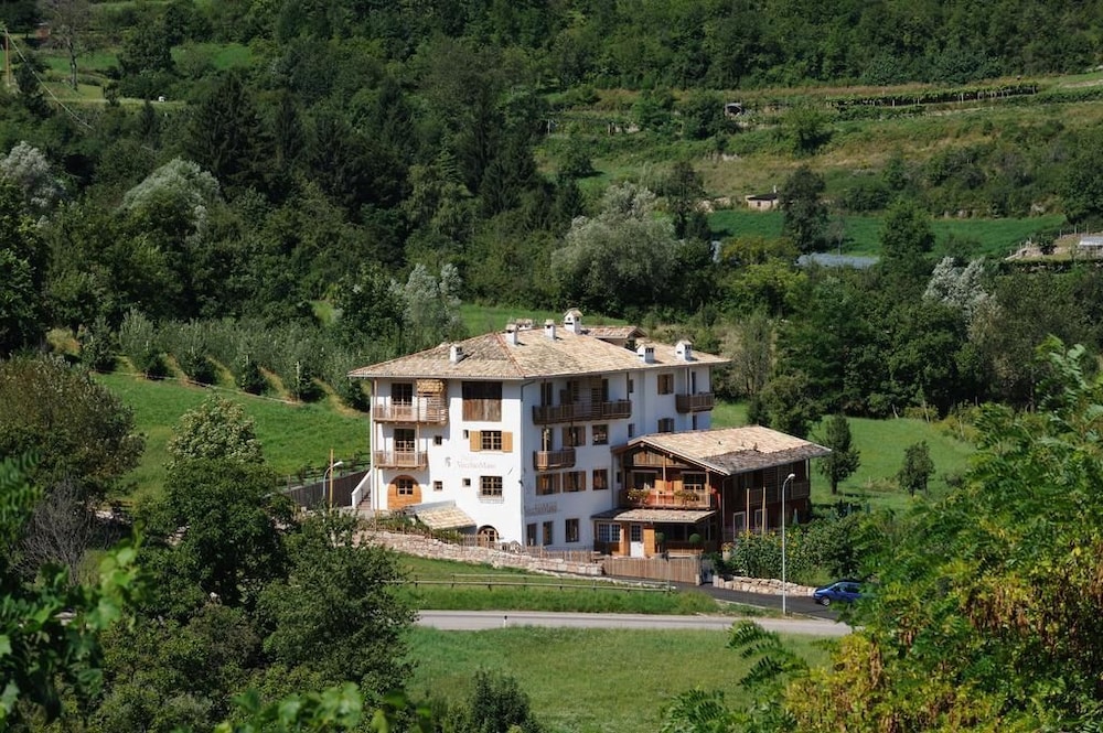 

Brindisi - Trento - Hotel Relais Vecchio Maso