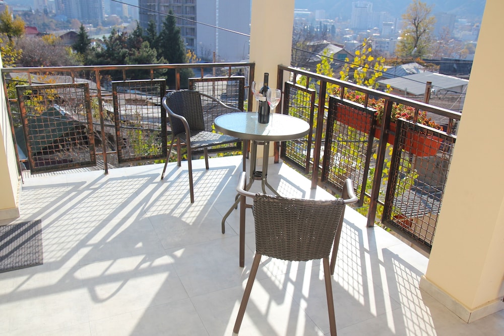 

Venezia - Tbilisi - Boutique Hotel Dany