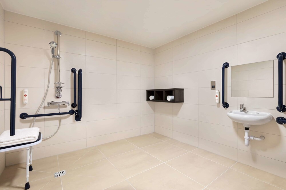 

Venezia - Glasgow - Ramada By Wyndham East Kilbride