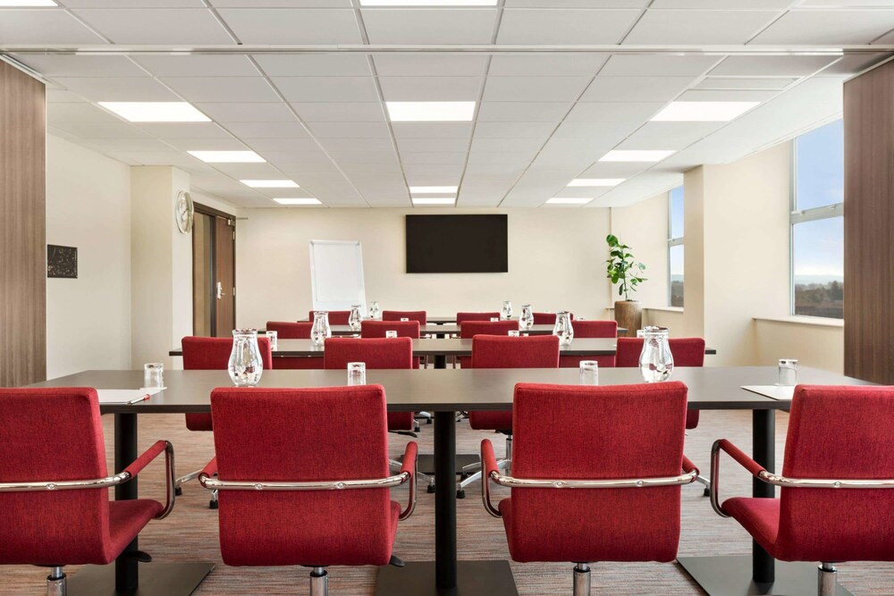 

Verona - Glasgow - Ramada By Wyndham East Kilbride
