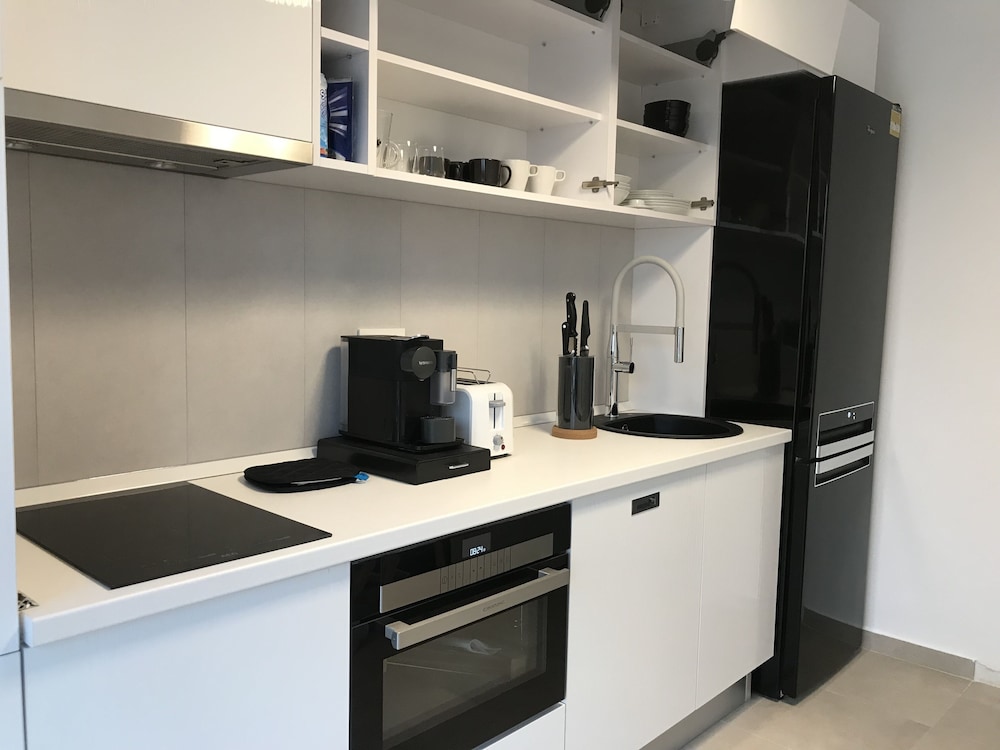 

Napoli - Chiajna - Luxury Westpark 2 Residence Lake View W4