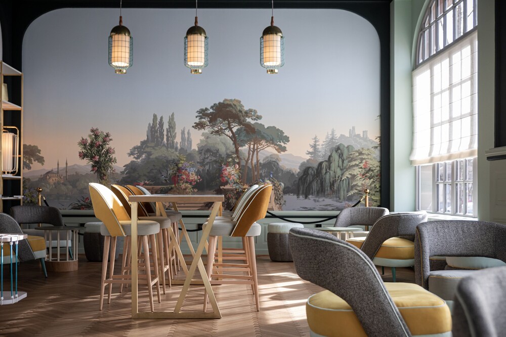 

Napoli - Colmar - Grand Hôtel Bristol