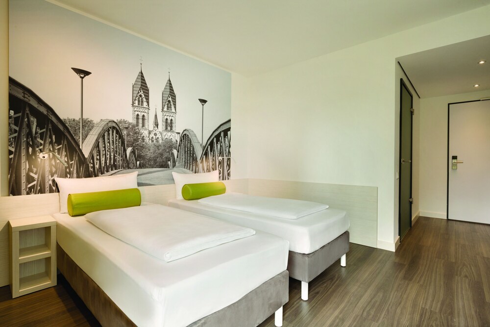 

Venezia - Amburgo - Super 8 By Wyndham Hamburg Mitte