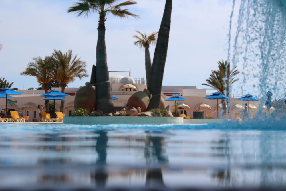 

Bologna - Taguermess - Royal Karthago Resort & Thalasso