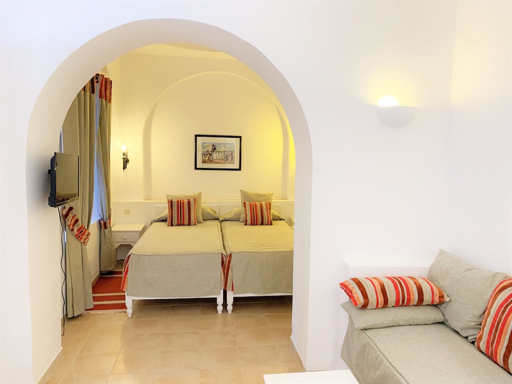 

Catania - Taguermess - Royal Karthago Resort & Thalasso