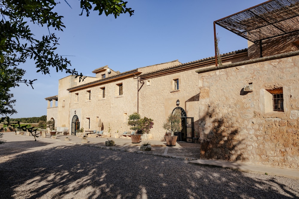

Pescara - Llucmajor - Finca Gomera - Agroturismo Hotel