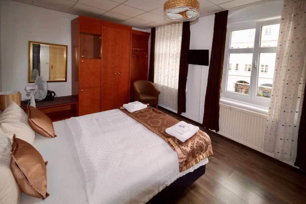 

Milano - Günzburg - Hotel Goldene Traube
