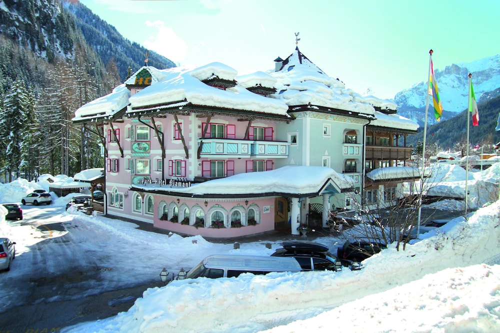 

Lamezia Terme - Val di Fassa, Montagna Italia - Hotel Diamant Park