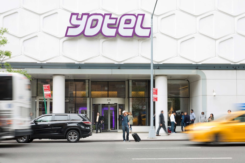 

Roma - North Bergen - YOTEL New York Times Square