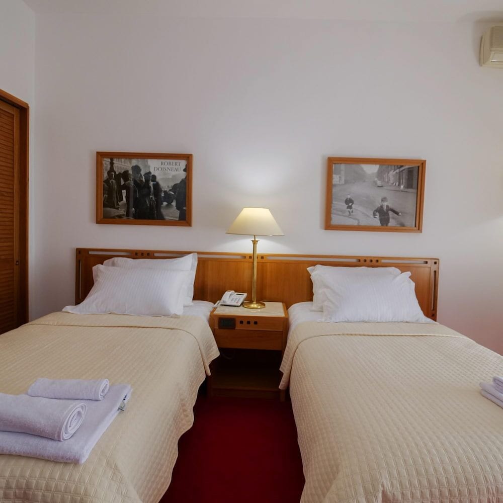 

Genova - Dajt - Chateau Linza Resort