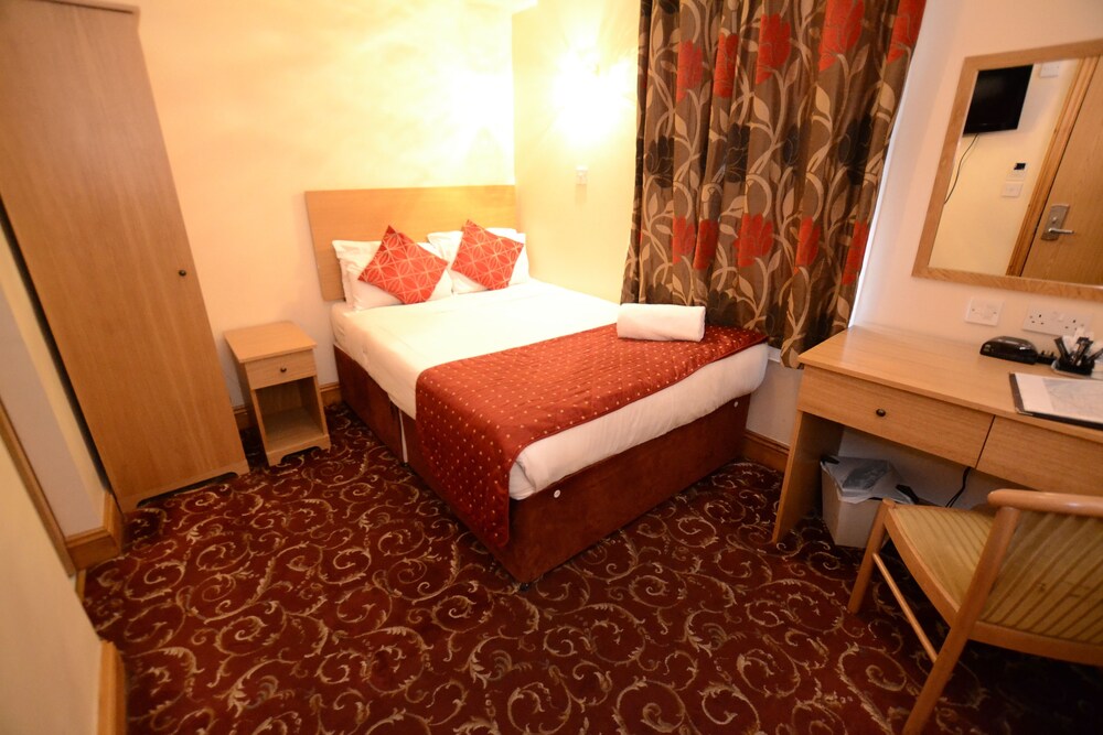 

Napoli - Barking - Britannia Inn Hotel