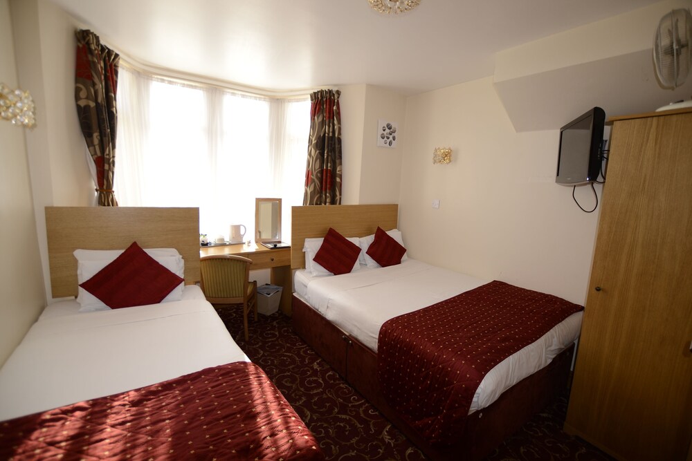 

Napoli - Barking - Britannia Inn Hotel