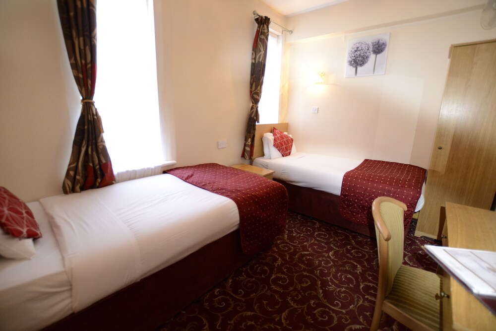

Napoli - Barking - Britannia Inn Hotel