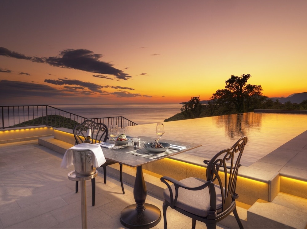 

Verona - Petrovac - Vivid Blue Serenity Resort
