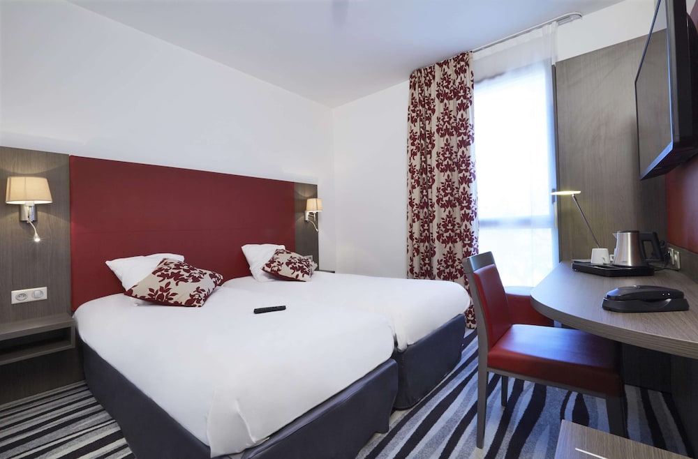 

Milano - Versailles - Kyriad Saint Quentin en Yvelines - Montigny