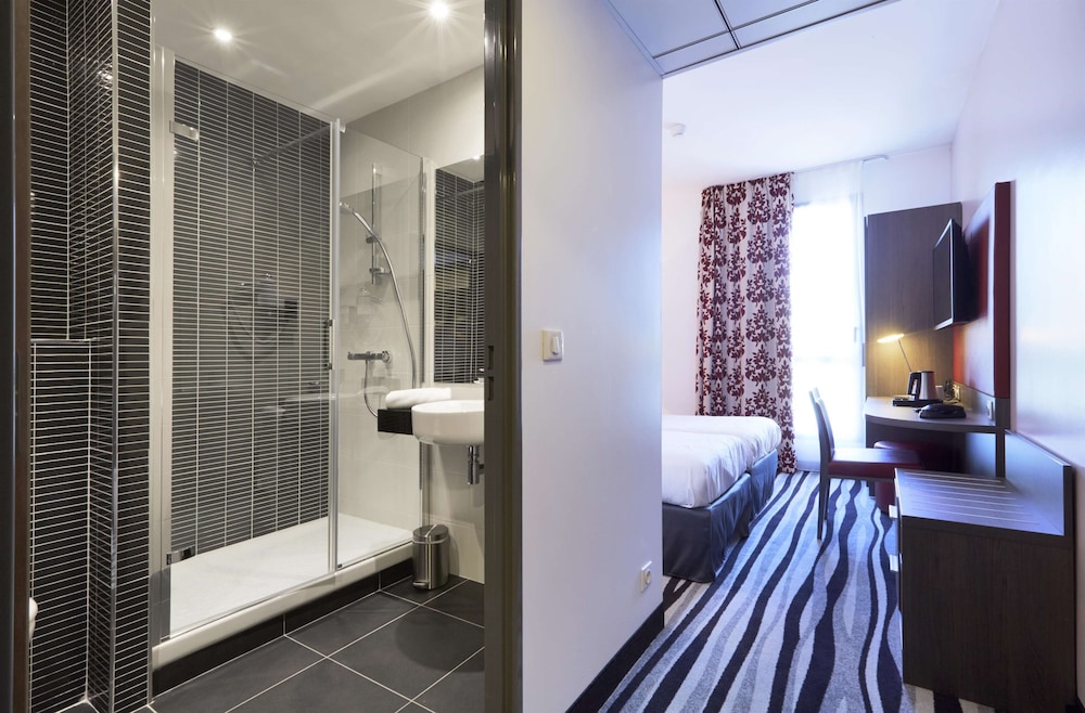 

Milano - Versailles - Kyriad Saint Quentin en Yvelines - Montigny