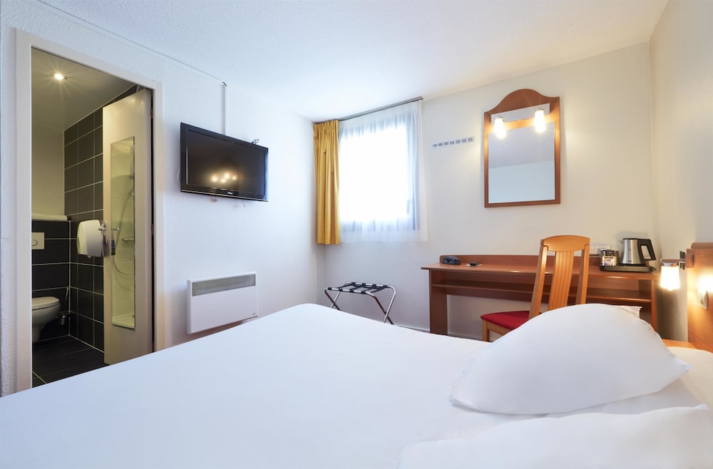 

Bologna - Versailles - Kyriad Saint Quentin en Yvelines - Montigny