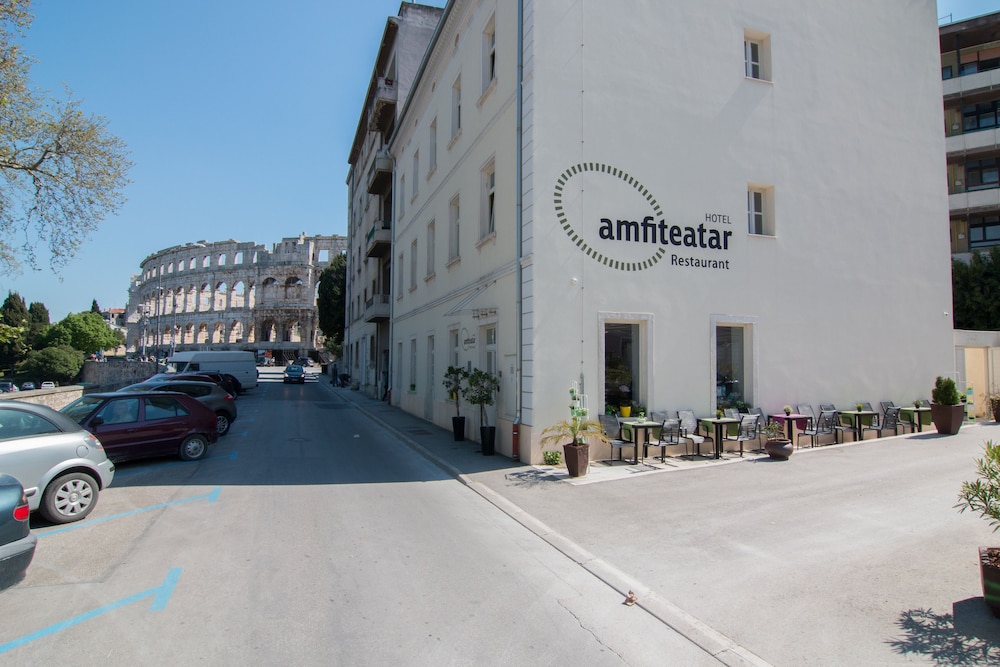 

Bologna - Pula - Hotel Amfiteatar
